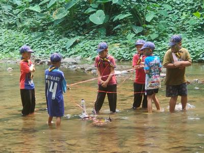 กิจกรรมเดินทางไกลลูกเสือสำรอง ของนักเรียนชั้นประถมศึกษาปีที่ 1-3