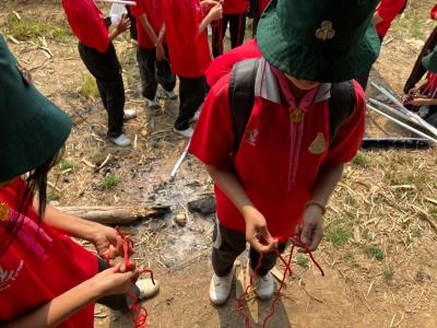 กิจกรรมการเดินทางไกลและเข้าค่ายพักแรม ลูกเสือ -เนตรนารีสามัญ